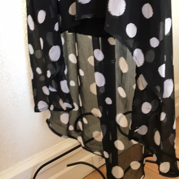 Polka dot asymmetrical dress - Picture 2 of 6